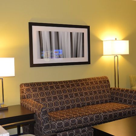 Holiday Inn Express Hotel & Suites Bloomington-Normal University Area By Ihg Habitación foto